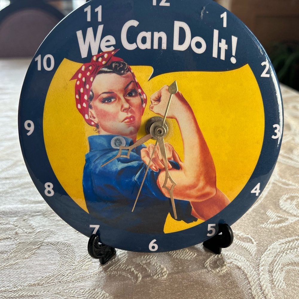 Clock - Picture 4 of 5